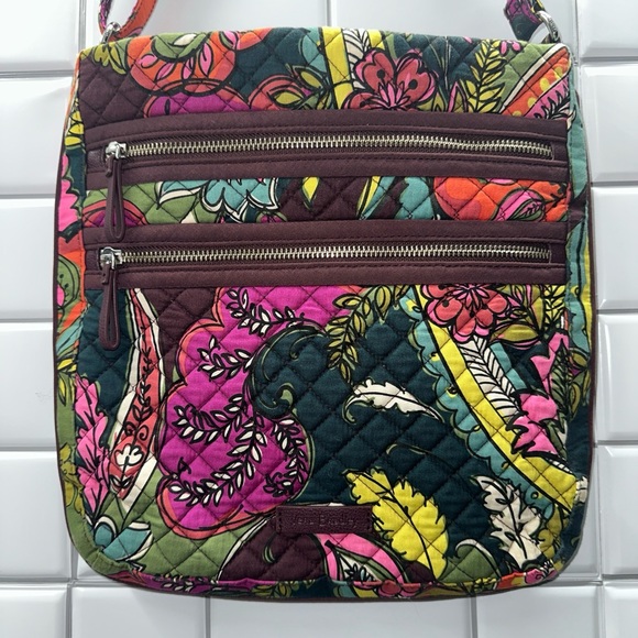 Vera Bradley Floral Paisley Autumn Leaves Quilted Adjustable Crossbody Bag - Picture 1 of 15